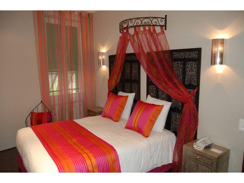 Paris Rome Hotel Ментона Екстериор снимка
