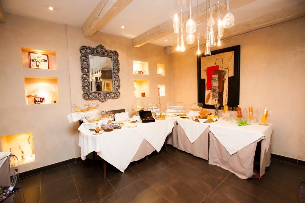 Paris Rome Hotel Ментона Екстериор снимка