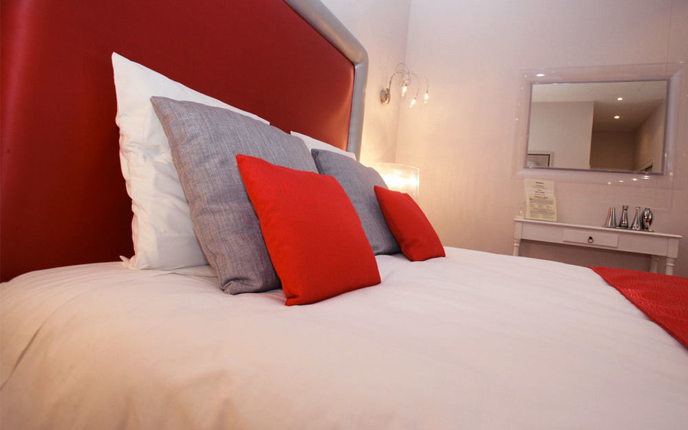 Paris Rome Hotel Ментона Екстериор снимка