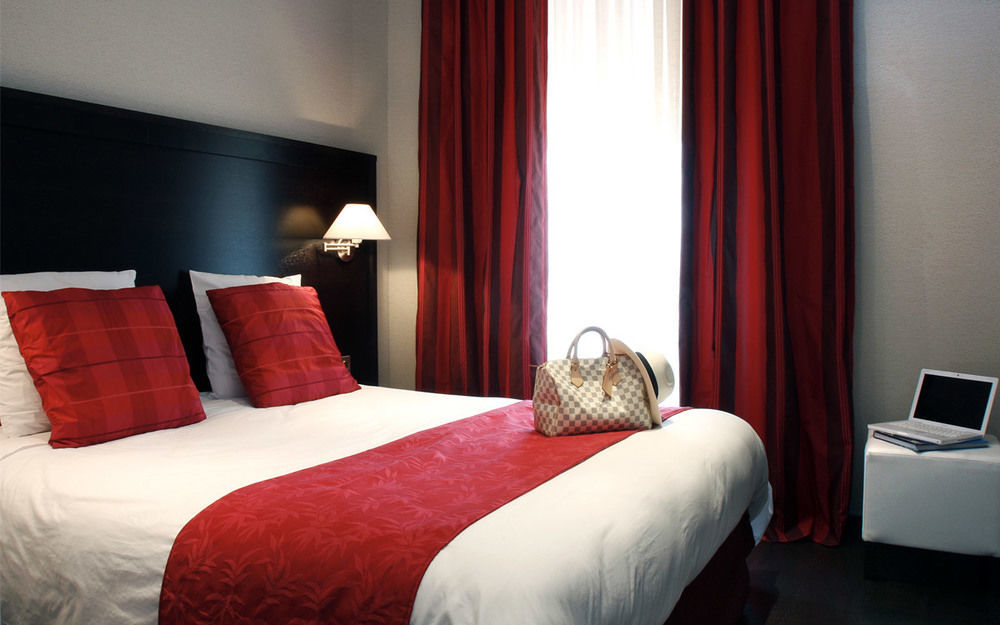 Paris Rome Hotel Ментона Екстериор снимка